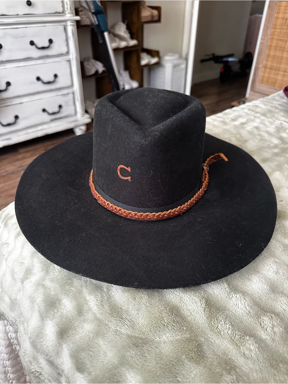 Black Felt Wide-Brim Women's Hat with Brown Braided Band